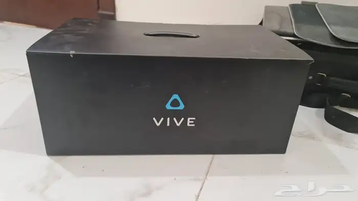 للبيع نظارة واقع افتراضي HTC Vive Cosmos Premium شبه جديدة 2