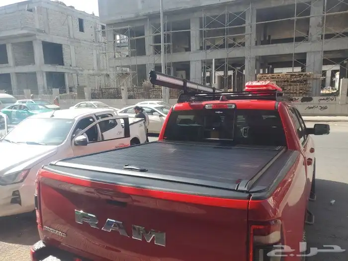 غطاء حوض دودج رام 2023 سحاب 3