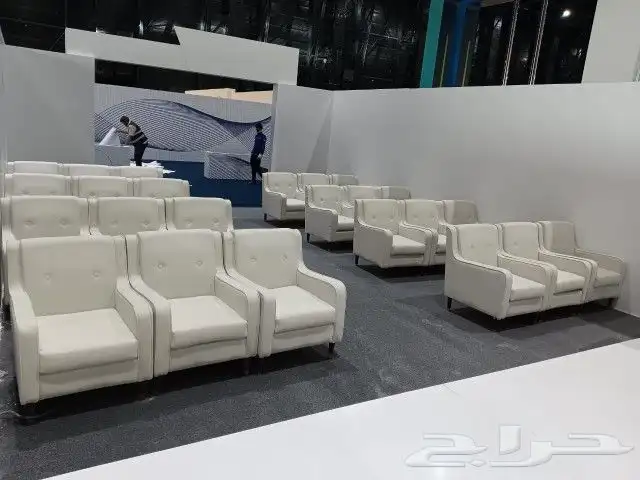 حفلات  ومناسبات  شاشات  اضاءة كنب كراسي  بوثات افتتاح محلات 1