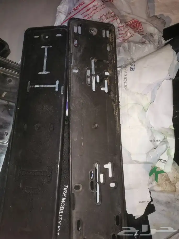 قاعده لوحه ملكيه اسود نضيفه بدون خدوش البيع لصامل على السوم 0