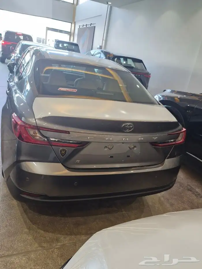 تيوتا كامري E بنزين 7