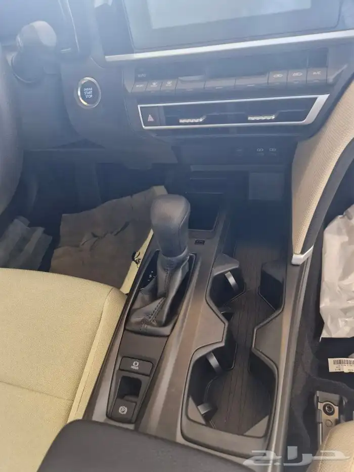 تيوتا كامري E بنزين 23