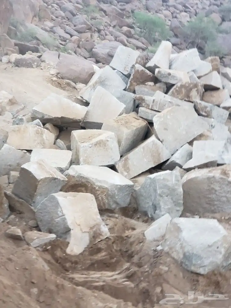 حجر قص ممتازه مره 0