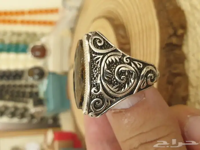 خاتم عقيق يماني اسود فل زعفران 19