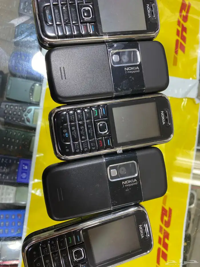 جوالات نوكيا 8800 سيروكو ذهبي والفيصليه والبصمه وبلاكبيري 25