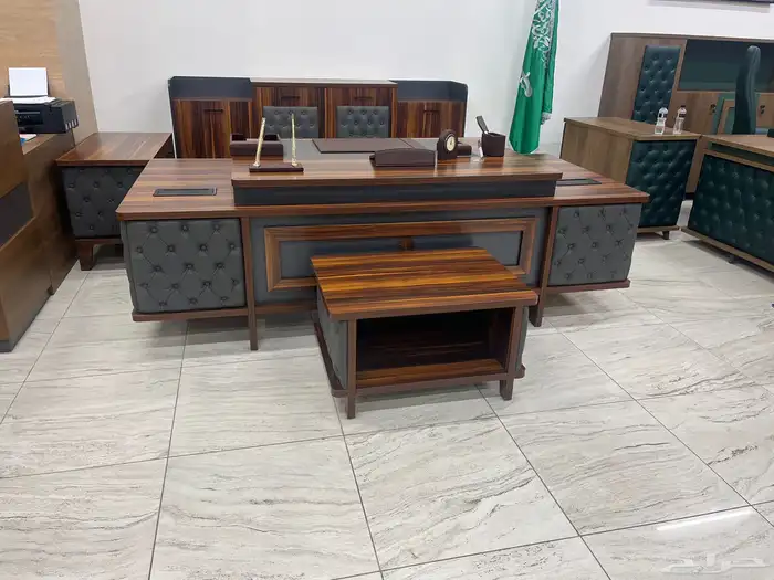 اثاث المكتبي جاهز لبيع تخفيضات مميزة العام نهاية ألسنه 6