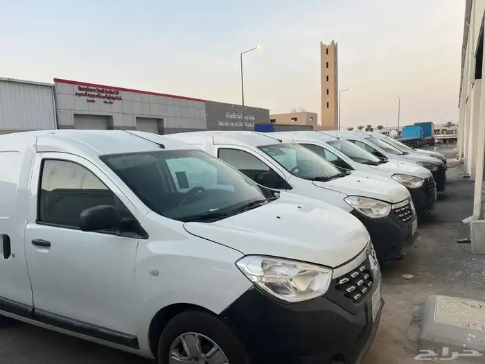 سيارات سوزوكي ايكو و تويوتا لايت للإيجار الشهري 6