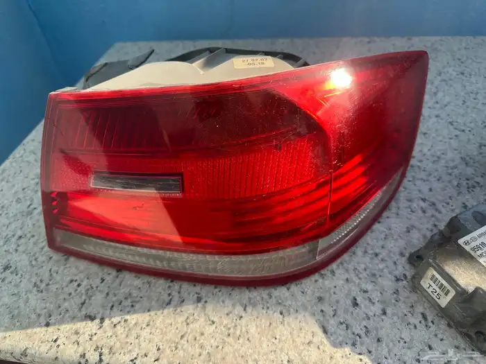اسطب خلفي يمين bmw e92 الفئة الثالثه كوبيه 1