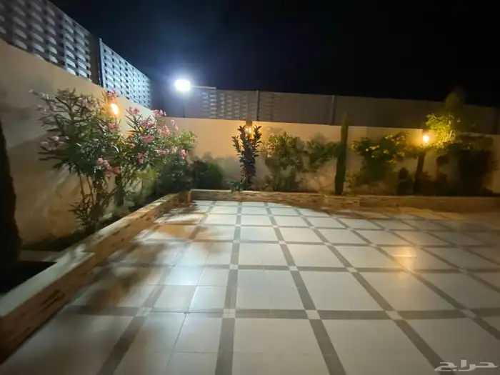 للبيع استراحة بحي ( الرحبة ) بجوار مخطط الخليج مساحة 3300 18
