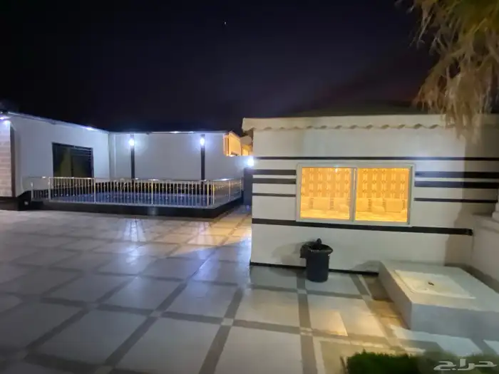 للبيع استراحة بحي ( الرحبة ) بجوار مخطط الخليج مساحة 3300 13