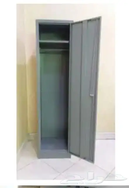 تجهيز سكن العمال من اسره حديد دورين ودور دواليب حديد وخشب 3