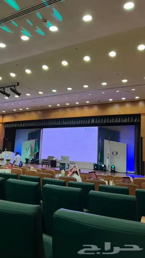 شاشات للأجار ايضاءة مسرح 3
