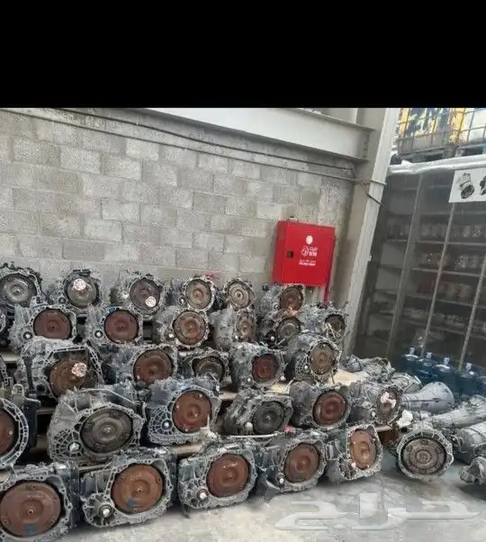 يوجد انواع الجيرات لاندكروز 8 سلندر 6 سلندر يوجد تركيب يوجد 5