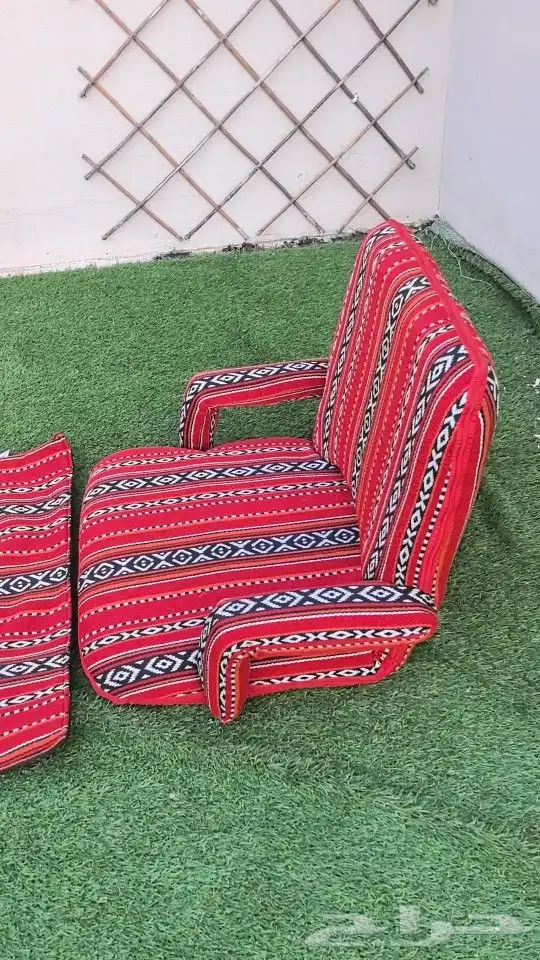 كراسي ارضيه مبطنه ومريحه قابله للطي مع مسند للذراع 4