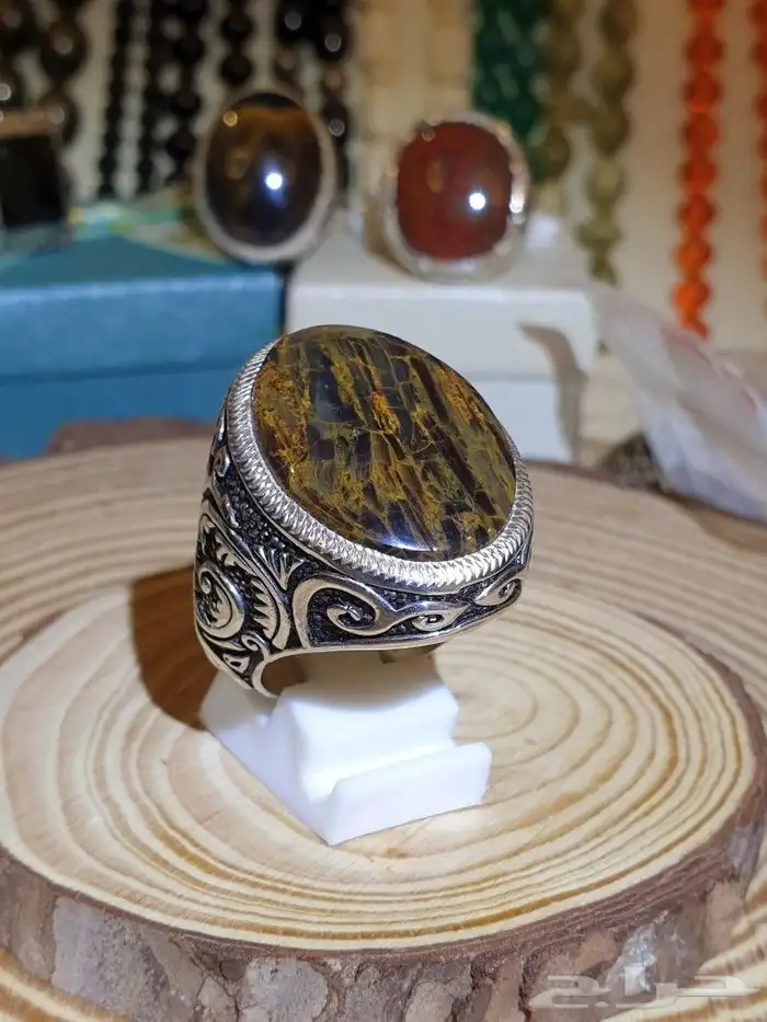 خاتم عقيق يماني اسود فل زعفران 0