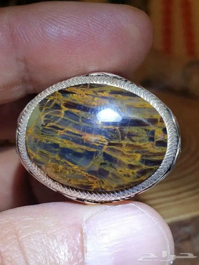 خاتم عقيق يماني اسود فل زعفران 15