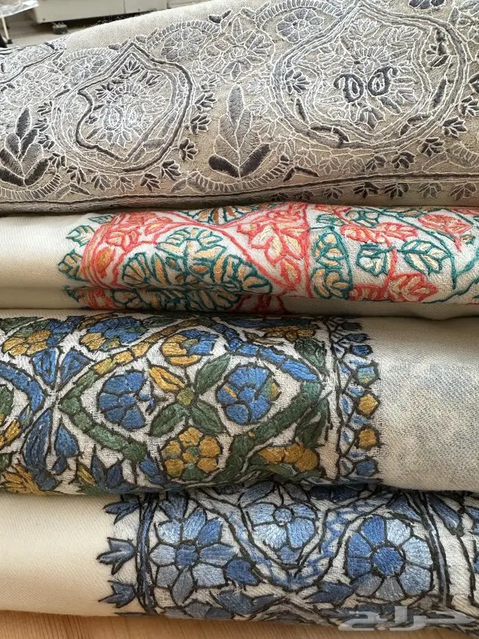 غتر الباشمينا الكشميرية المطرزة يدويا 3