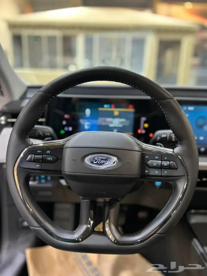 عرض خاص - فورد تورس ترند 2025 سعودى بطاقه جمركيه . 5