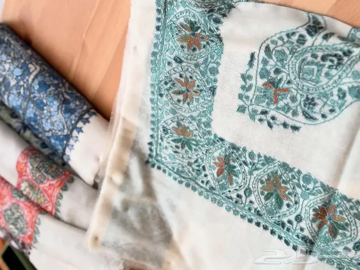 غتر الباشمينا الكشميرية المطرزة يدويا 2