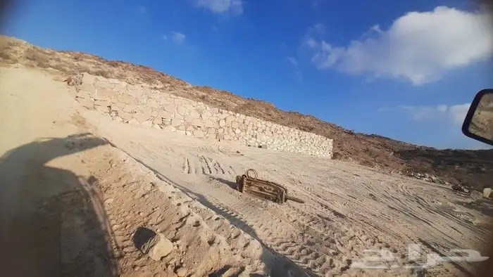 مقاول حجر طبيعي عام 1