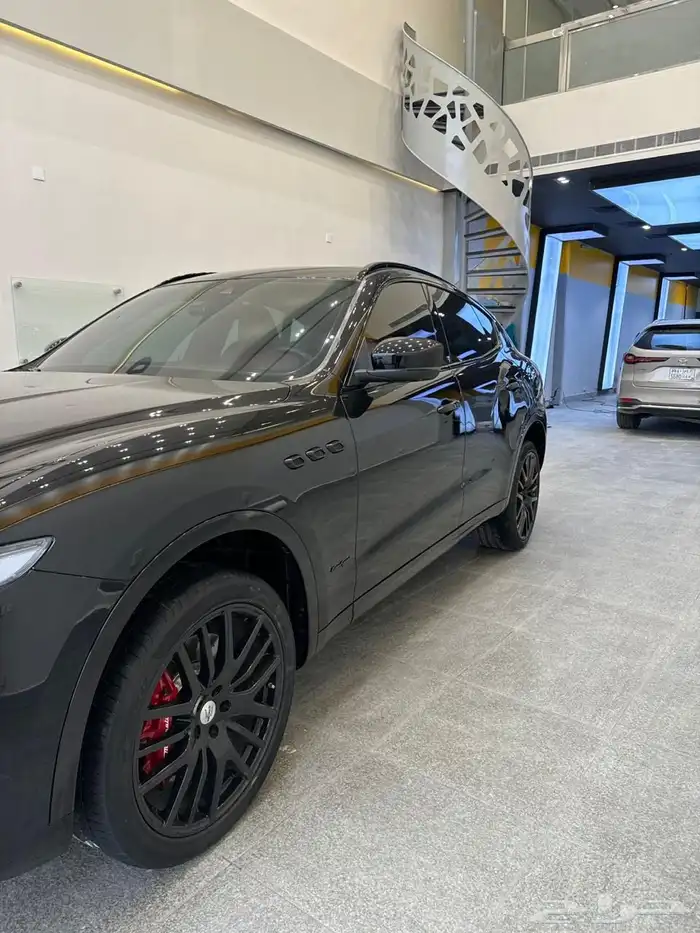 Maserati Levante مازيراتي ليفانتي 4