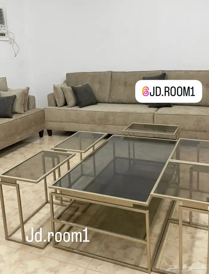 طاولات خدمه 16