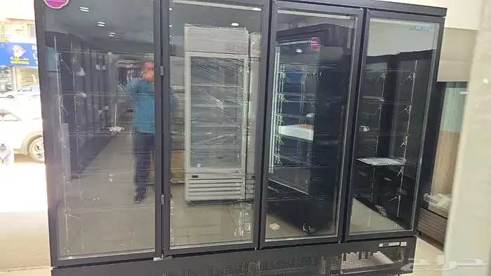 ثلاجات وفريزرات عرض بانكول لون اسود - كمبروسر الماني 4