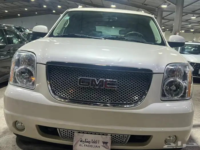 جي ام سي يوكن XL دينالي شاص طويل 14