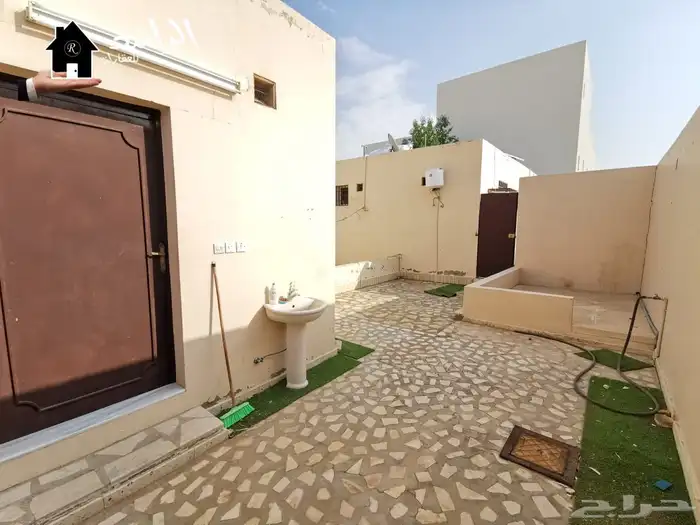 استراحة للبيع بحي المروج بعنيزة 2