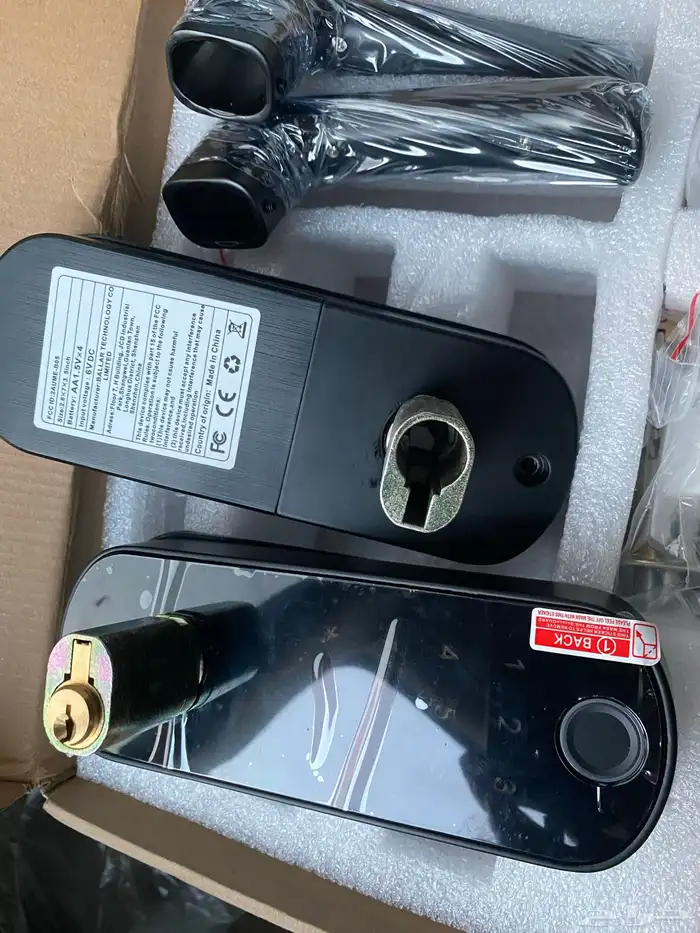 قفل باب ذكي 5