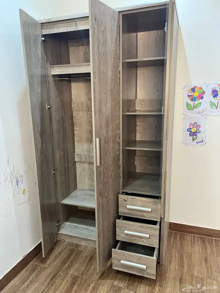 غرفة نوم ( دولاب - سرير - طاولة تسريحة) 12