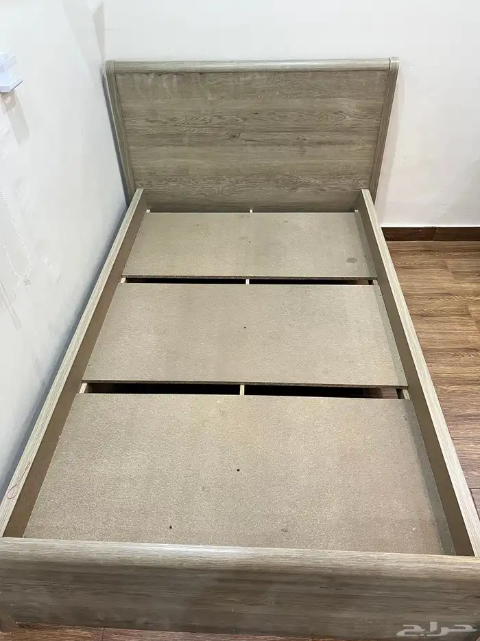 غرفة نوم ( دولاب - سرير - طاولة تسريحة) 2