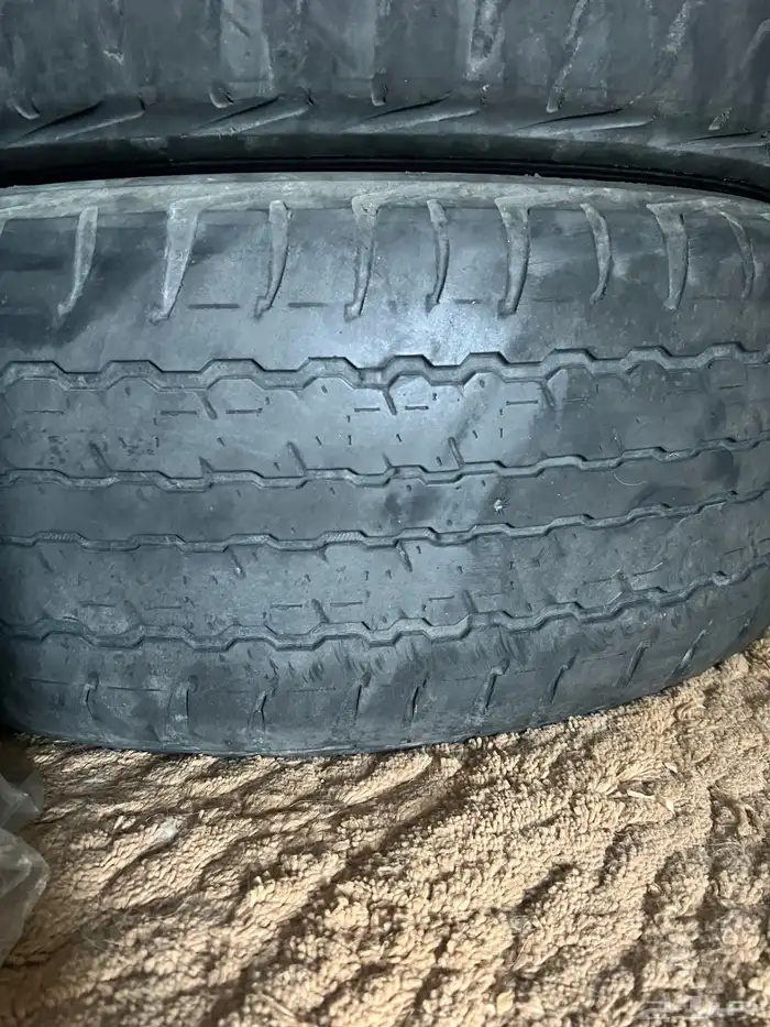 كفر دنلوب ياباني حق استخدام داخلي 285 65 17 ب 180 الاربعه 6