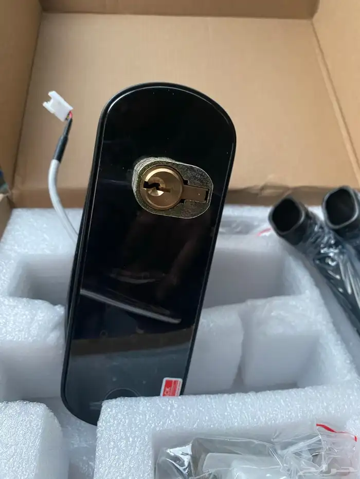 قفل باب ذكي 2