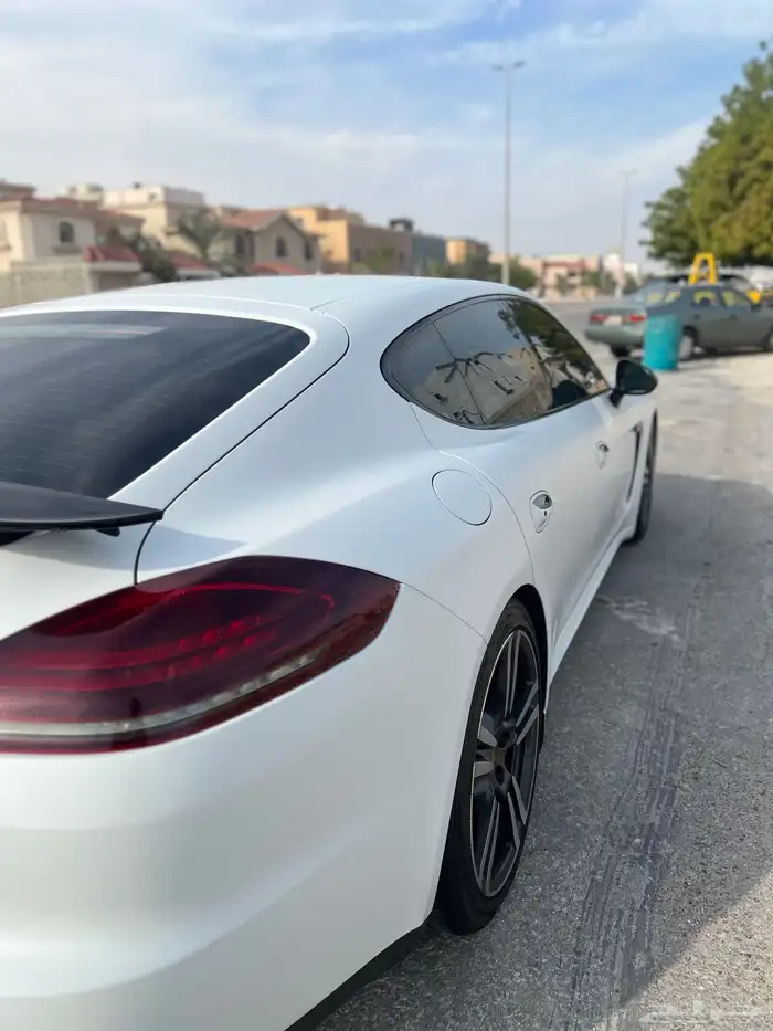 بورش بانميرا GTS 11