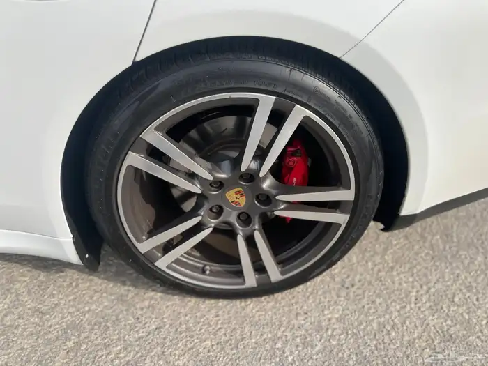 بورش بانميرا GTS 7