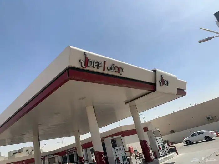 installation cladding bildung shops petrol pumps glass 9