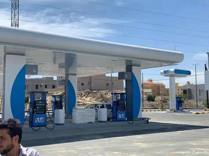 installation cladding bildung shops petrol pumps glass 11