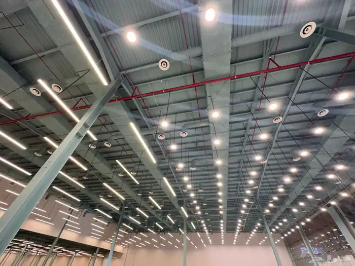 مكيف مركزي باكج مستخدم 25 طن كارير تركيب دكت مصانع مستودعات 12