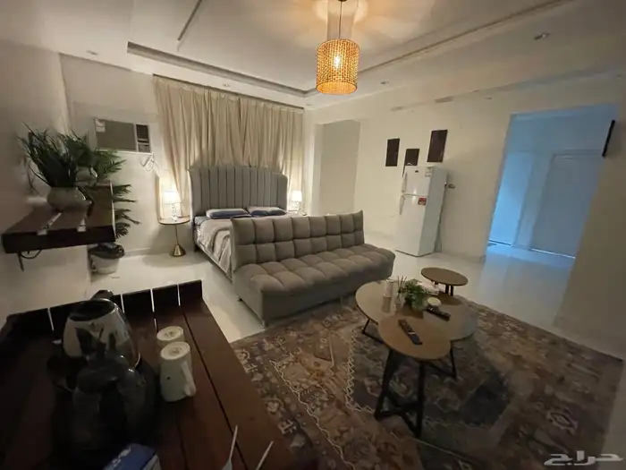 استديو قريب للمطار 5 دقايق و3 دقايق لتجنيد 20