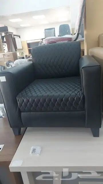 كنب مكتبى جلد جديد و كراسي انتظار فخم 3