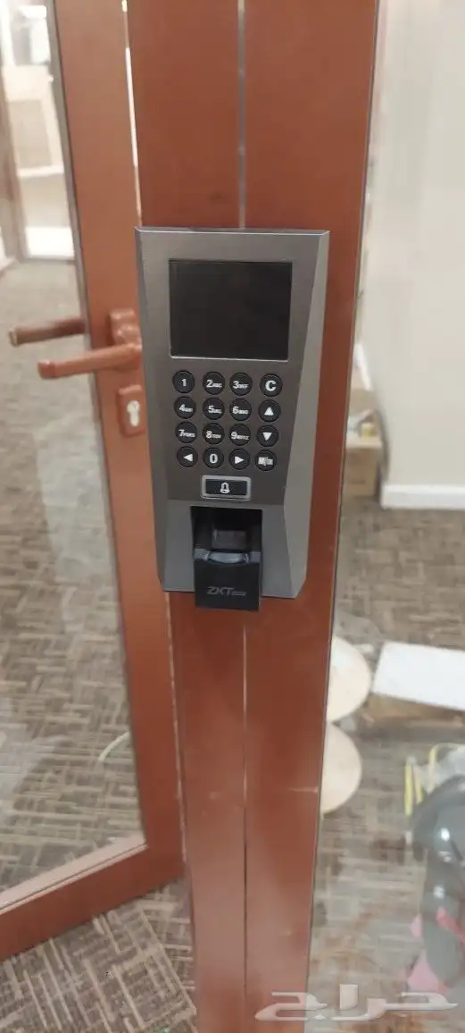 تركيب وصيانة كاميرات المراقبة والشبكات والاقفال الإلكترونية 8