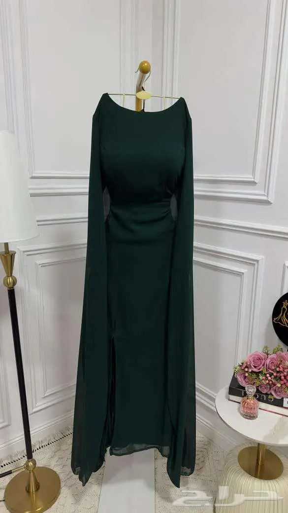 فستان الأخضر الزيتي طويل و أنيق فساتين تتميز بتصميمها الفريد 4