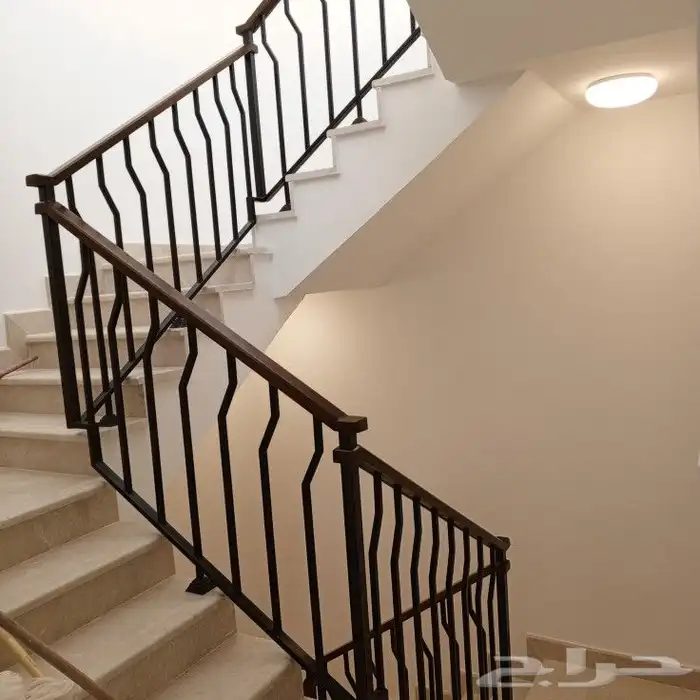 دهان مكه لاعمال الصيانه والديكور 0