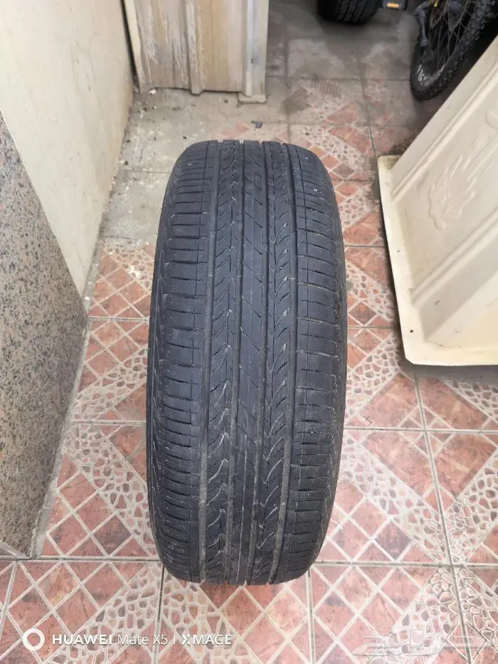 طقم كفرين نيكسن كوري 2022 نظيف جدا 1