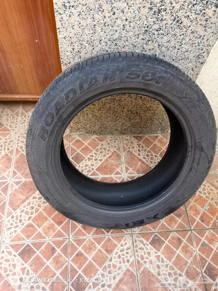 طقم كفرين نيكسن كوري 2022 نظيف جدا 3