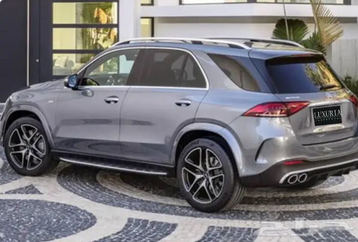 استأجر الأن سيارة Mercedes GLE 53 2023 في دبي 1