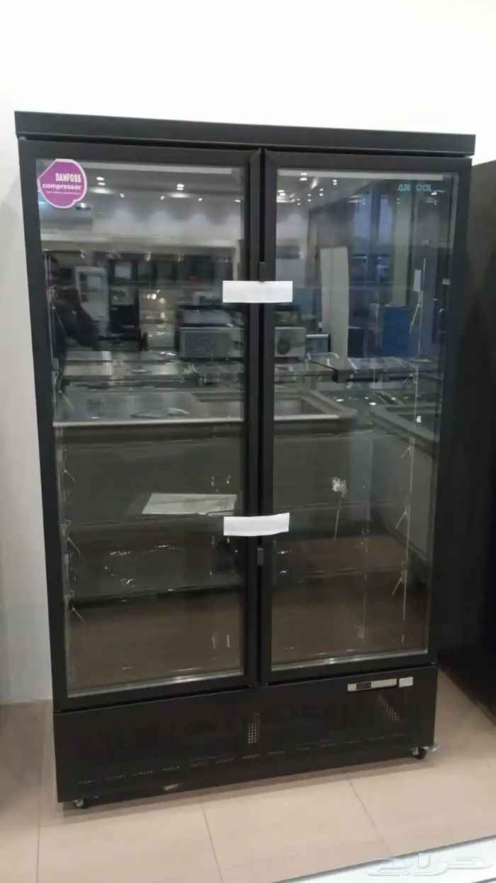 ثلاجات وفريزرات عرض بانكول لون اسود - كمبروسر الماني 5