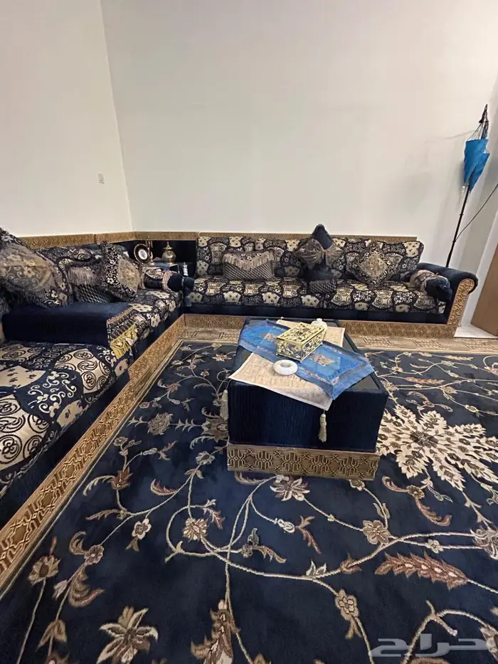 جلسة زرقاء عربية 3