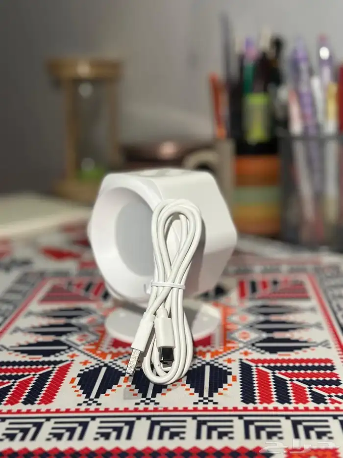 اضاءة ليد تنفع للست اب و المكاتب و جديدة لم تفتح 2